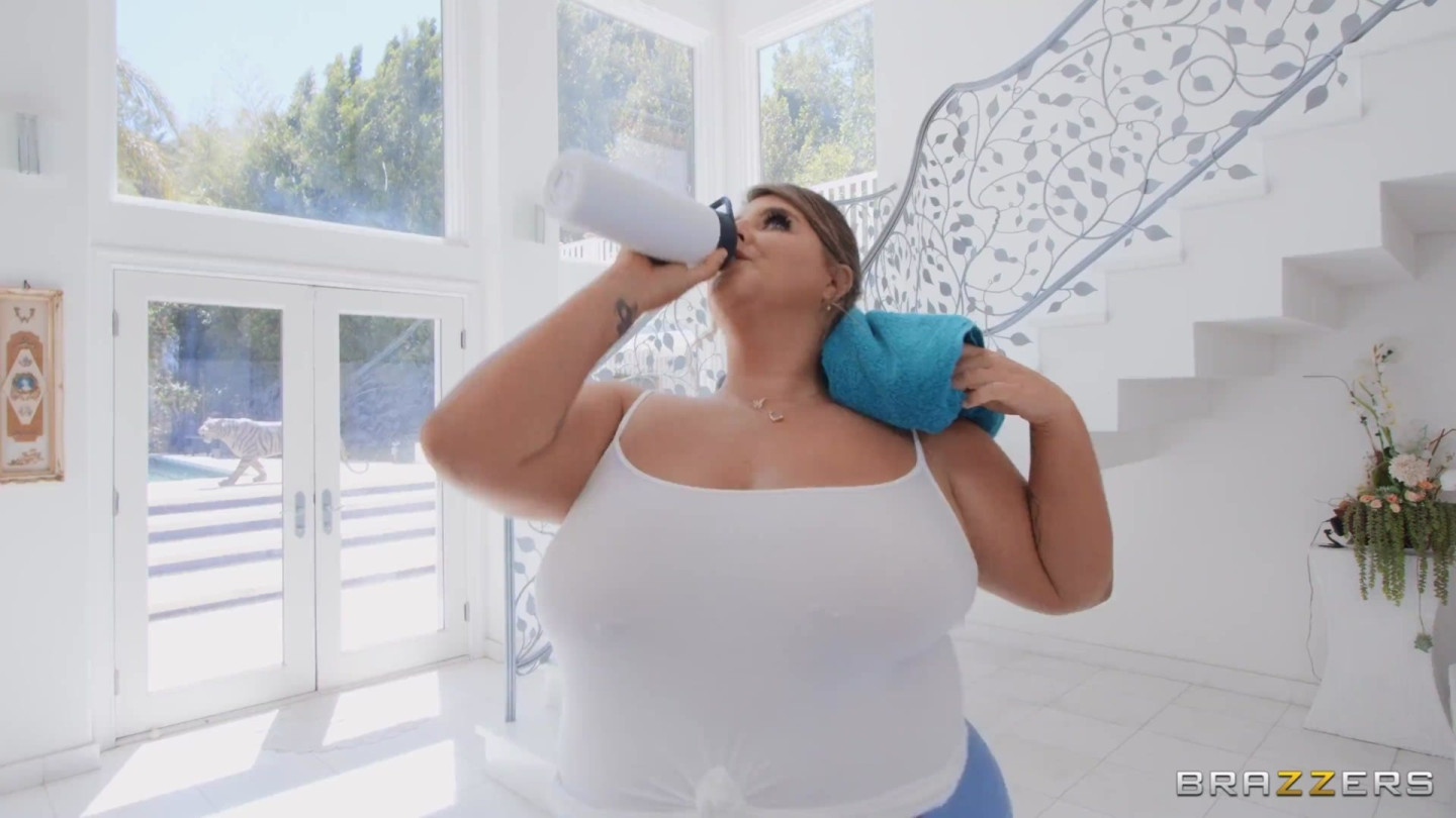 Leila Lewis Brazzers exxtra