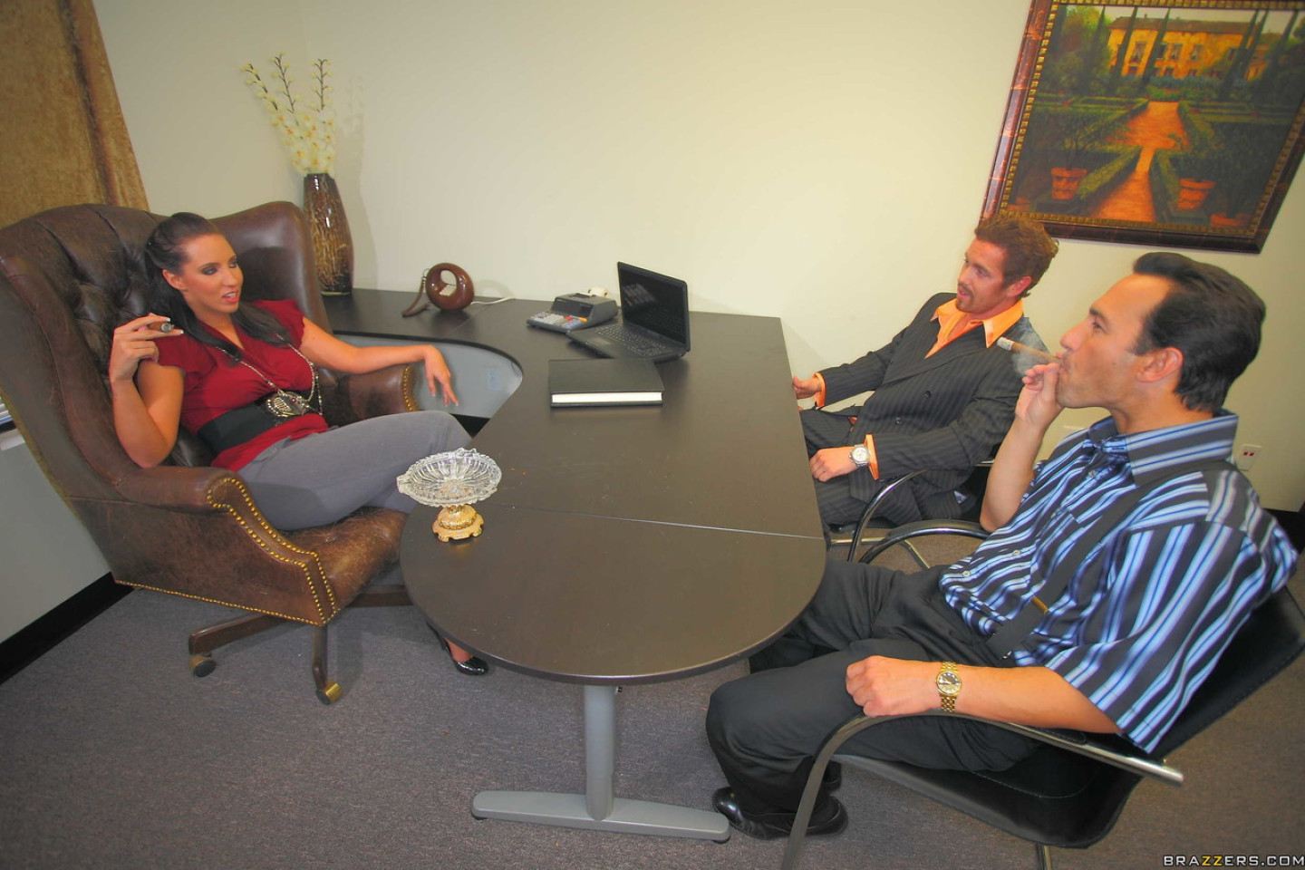 Milf gangster boss Kelly Divine gets a rough deep anal fuck by employee -  Pichunter