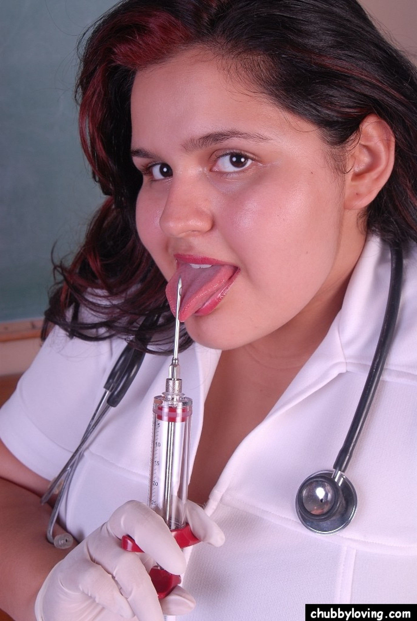 Kinky BBW nurse uses medical instruments and devices while masturbating -  Pichunter