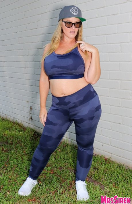 Qorqinchli yalangoch fotosuratlar